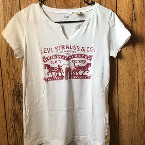 Levi’s V Neck T-Shirt!